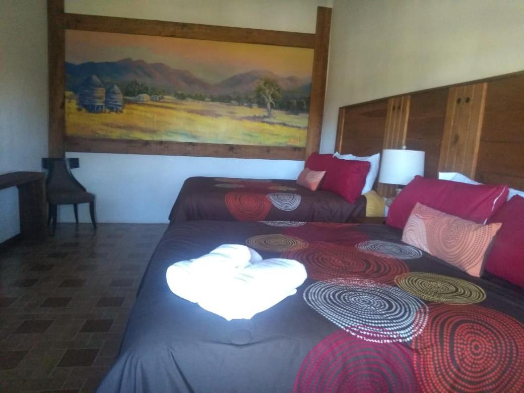 Hotel Hacienda Las Marias Meoqui Екстериор снимка